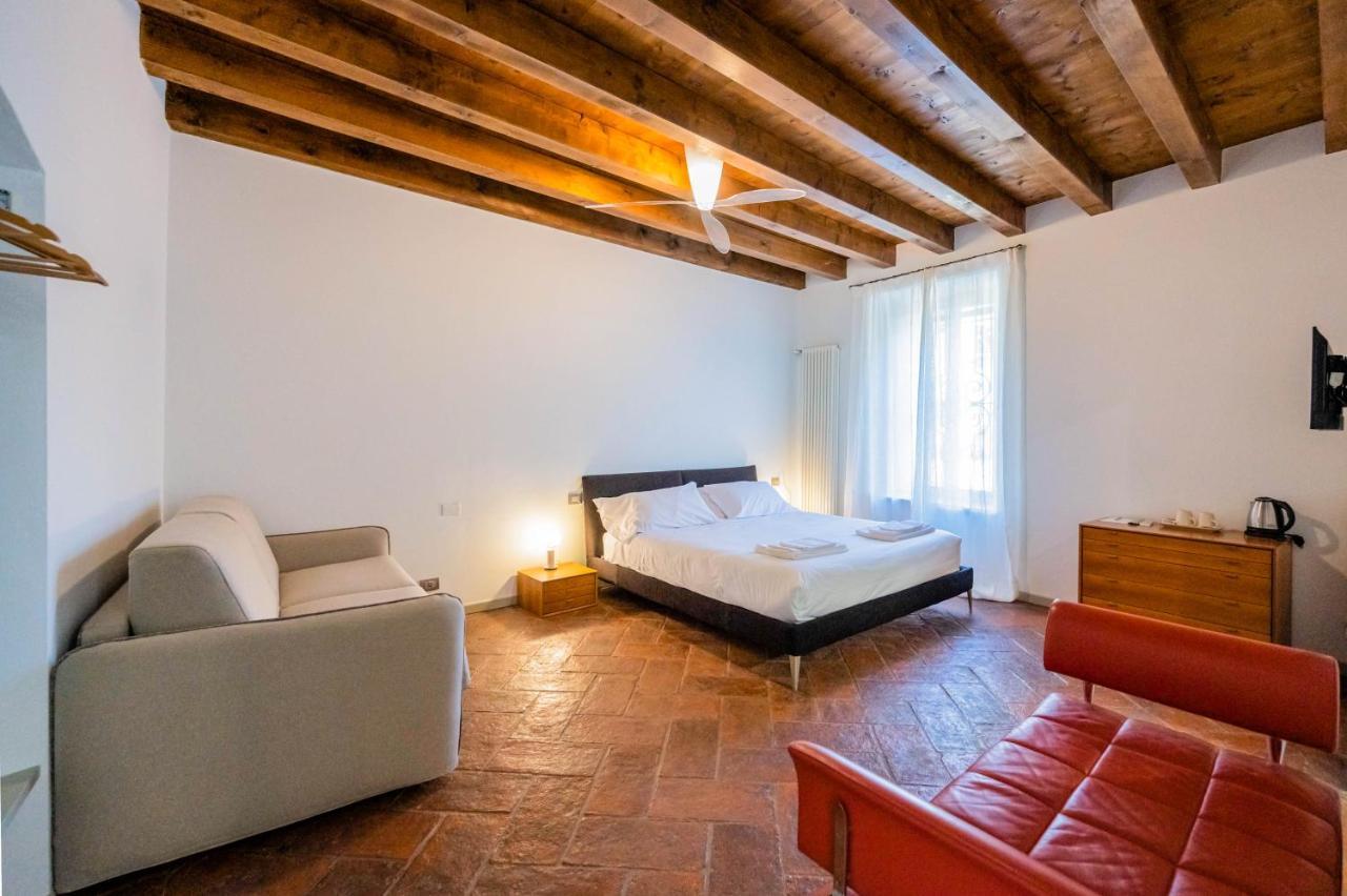 Casa Viola Apartment แบร์กาโม ภายนอก รูปภาพ