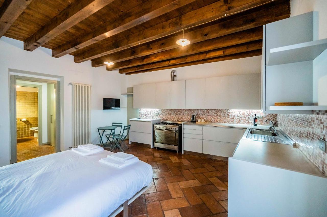 Casa Viola Apartment แบร์กาโม ภายนอก รูปภาพ