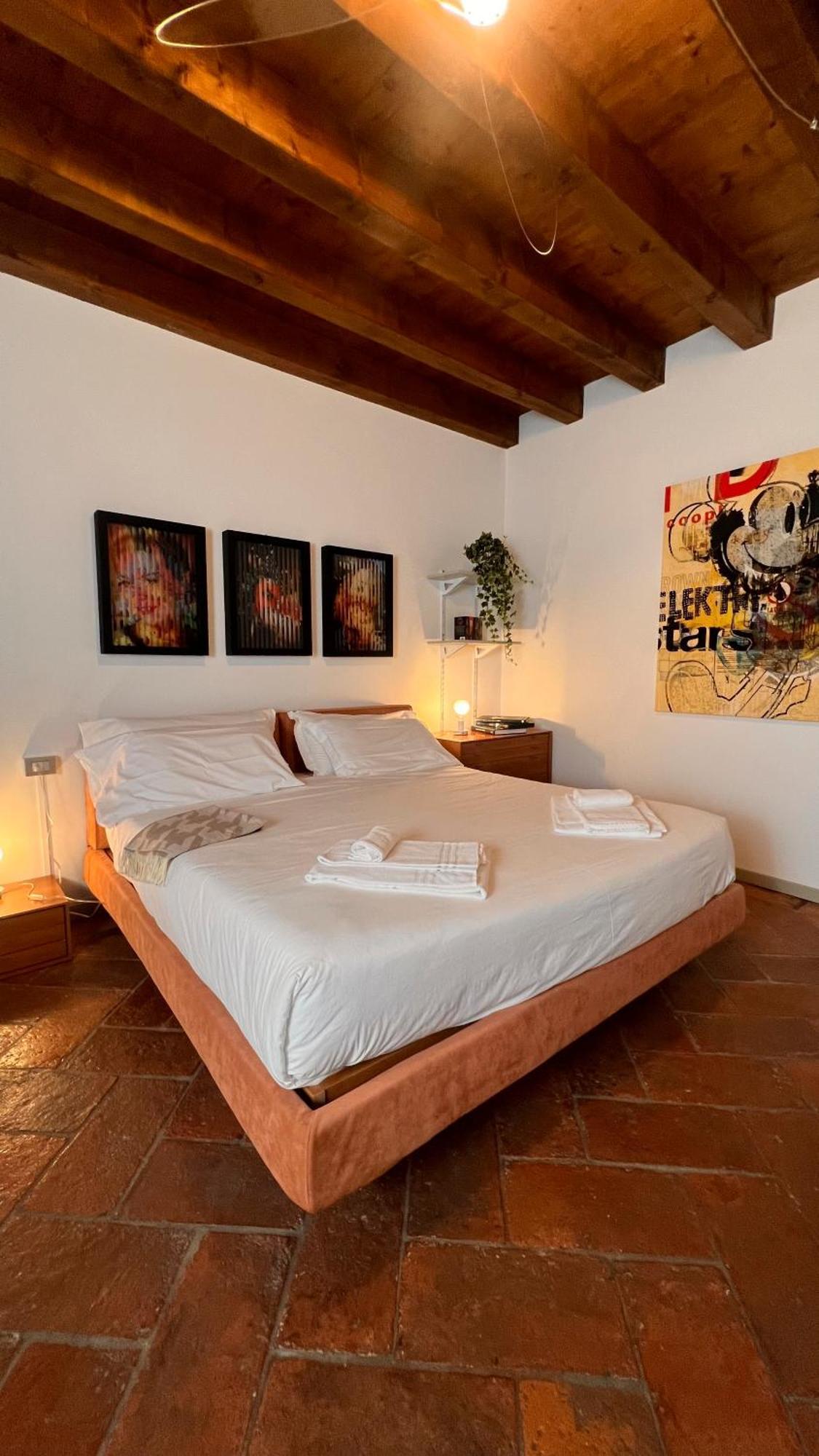 Casa Viola Apartment แบร์กาโม ภายนอก รูปภาพ