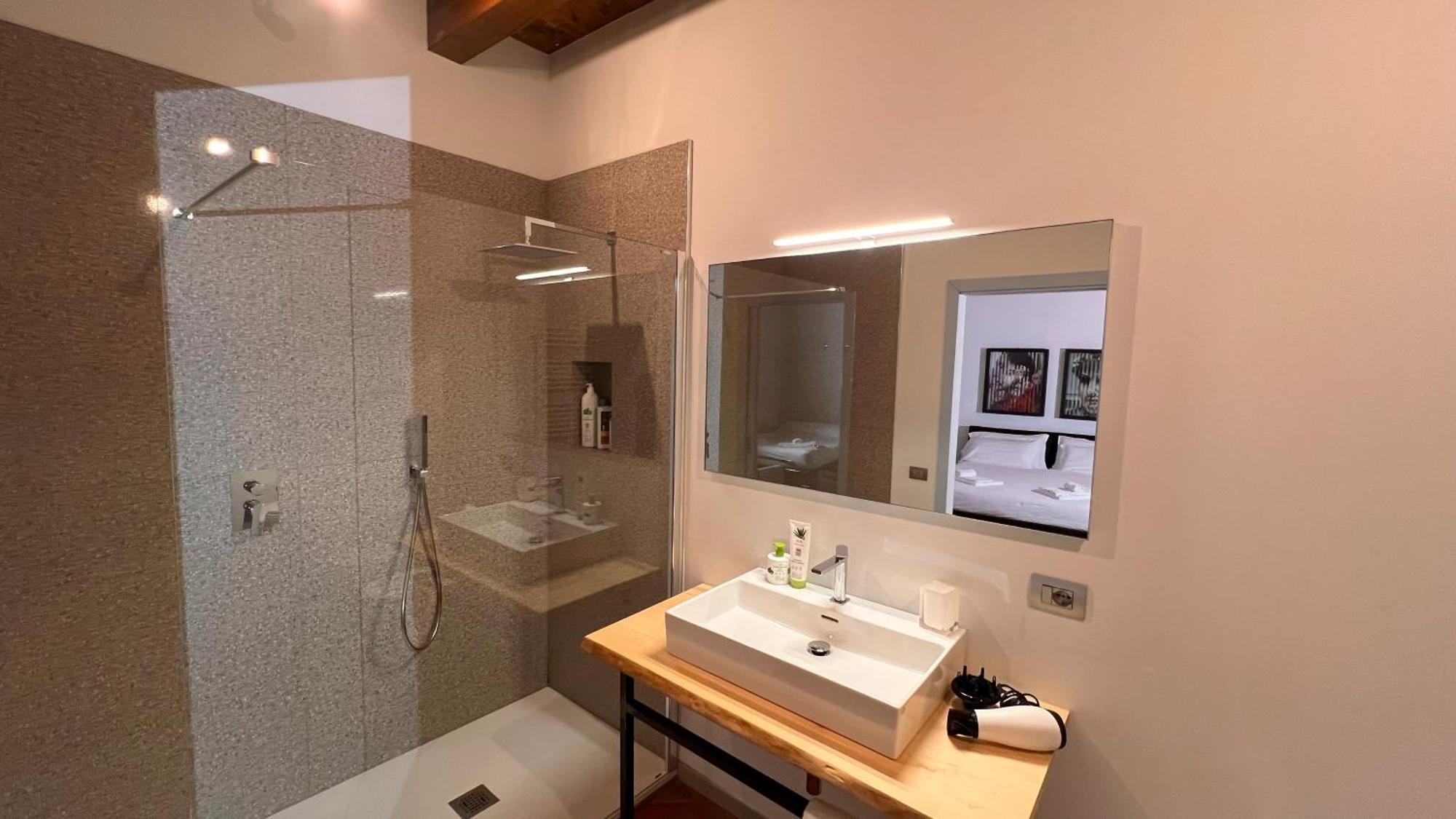 Casa Viola Apartment แบร์กาโม ภายนอก รูปภาพ